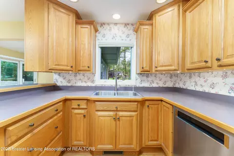 5691 Forest Green Dr, Perry, MI 48872 photo 13