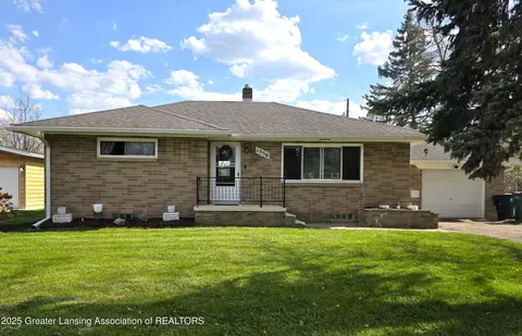 1556 Greencrest Ave, East Lansing, MI 48823