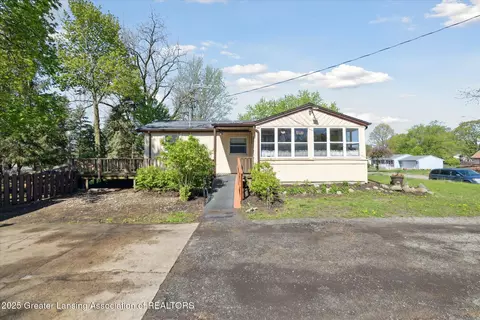 933 W Northrup St, Lansing, MI 48911