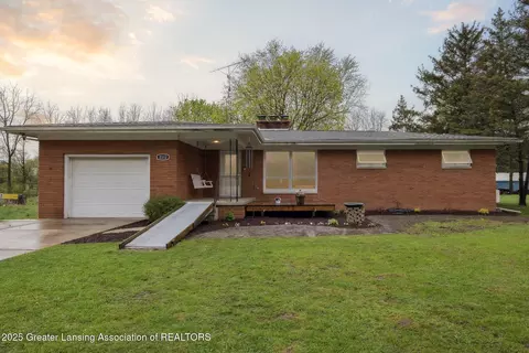 2312 Vandekarr Rd, Owosso, MI 48867