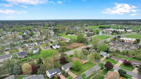 View/Area - 910 Pecos Dr, Lansing, MI 48917 photo 8 of 12