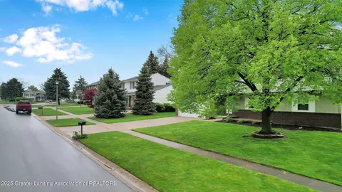 View/Area - 910 Pecos Dr, Lansing, MI 48917 photo 11 of 12