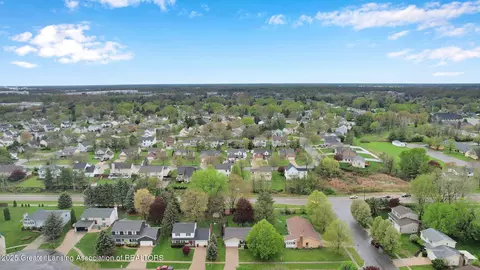 View/Area - 910 Pecos Dr, Lansing, MI 48917 photo 9 of 12