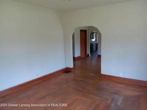 Living - 411 Ely St, Alma, MI 48801 photo 5 of 6