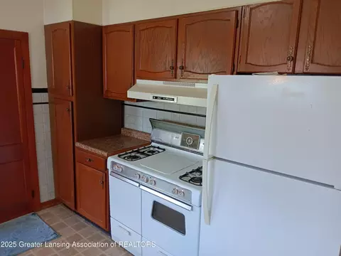 Kitchen - 411 Ely St, Alma, MI 48801 photo 1 of 4