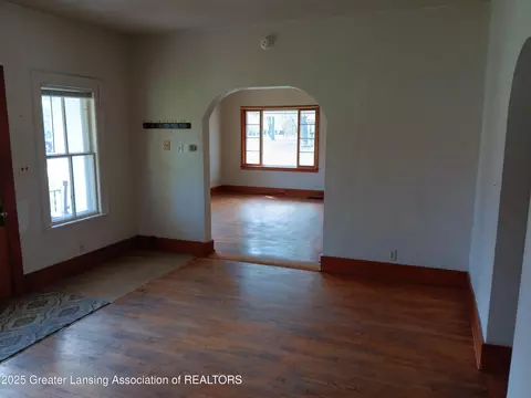 Living - 411 Ely St, Alma, MI 48801 photo 3 of 6