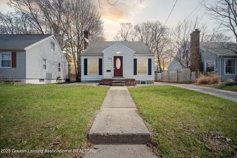 734 N Francis Ave, Lansing, MI 48912