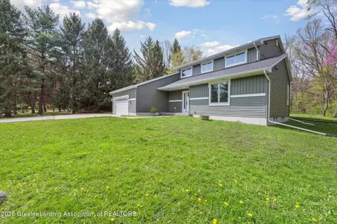 263 E Sherwood Rd, Williamston, MI 48895 photo 4