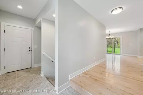 263 E Sherwood Rd, Williamston, MI 48895 photo 8