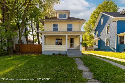 811 Princeton Ave, Lansing, MI 48915