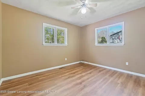 3793 Wisteria Ln, Dewitt, MI 48820 photo 25