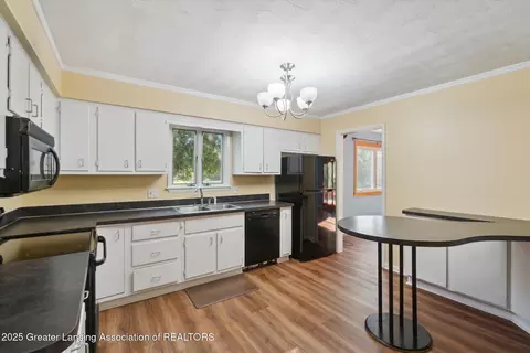 3793 Wisteria Ln, Dewitt, MI 48820 photo 17
