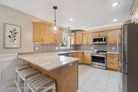 Kitchen - 7563 W Beard Rd, Perry, MI 48872 photo 2 of 6