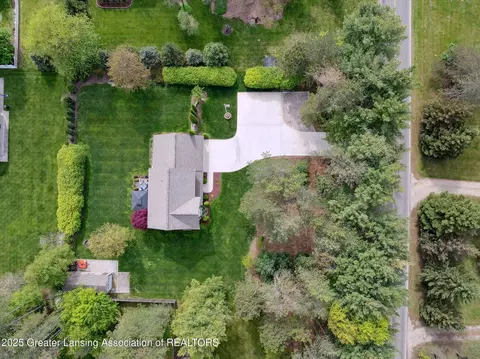 View/Area - 7563 W Beard Rd, Perry, MI 48872 photo 9 of 14
