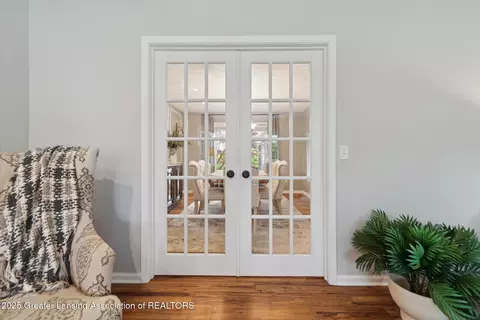 Entry Way - 7563 W Beard Rd, Perry, MI 48872 photo 4 of 5