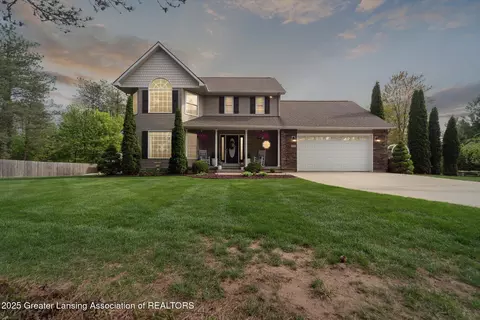 7563 W Beard Rd, Perry, MI 48872