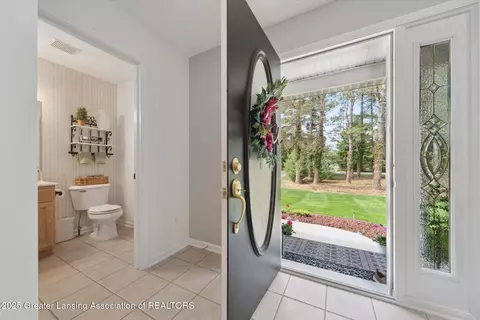Entry Way - 7563 W Beard Rd, Perry, MI 48872 photo 1 of 5