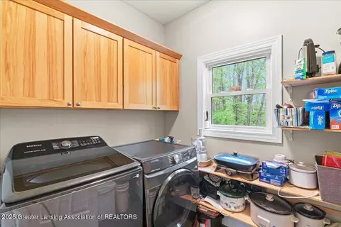 2059 Arbor Meadows Dr, Dewitt, MI 48820 photo 19