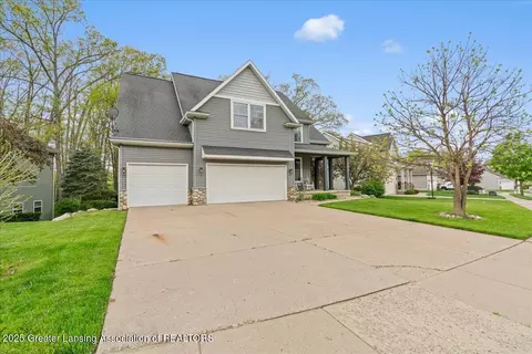 2059 Arbor Meadows Dr, Dewitt, MI 48820 photo 4
