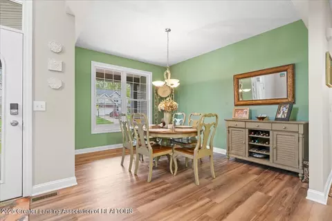 2059 Arbor Meadows Dr, Dewitt, MI 48820 photo 8