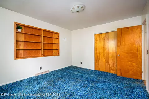 Bedroom - 13549 Walnut St, Bath, MI 48808 photo 3 of 4