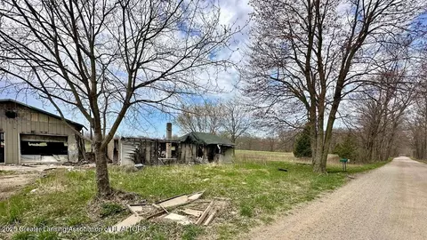10882 Cedar Lake Rd, Fenwick, MI 48834