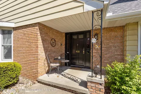Exterior - 4128 Appletree Ln, Lansing, MI 48917 photo 3 of 10