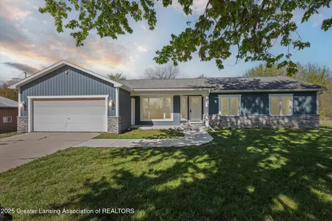 15426 S Lowell Rd, Lansing, MI 48906