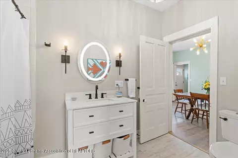 Bath - 607 Ogemaw St, Grayling, MI 49738 photo 1 of 3