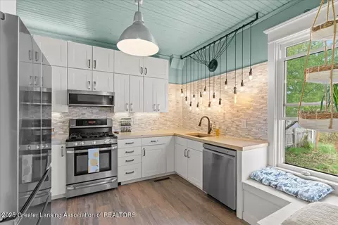 Kitchen - 607 Ogemaw St, Grayling, MI 49738 photo 1 of 2