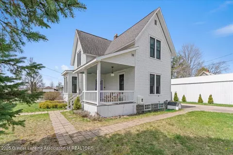 Exterior - 607 Ogemaw St, Grayling, MI 49738 photo 2 of 5
