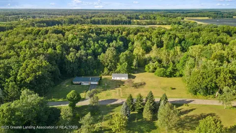15988 Comdon Rd, Albion, MI 49224