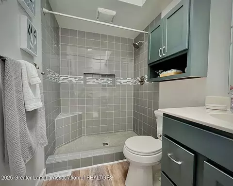 Bath - 310 Piper Rd, Haslett, MI 48840 photo 5 of 6