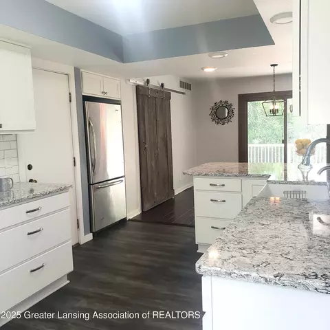 Kitchen - 310 Piper Rd, Haslett, MI 48840 photo 5 of 8