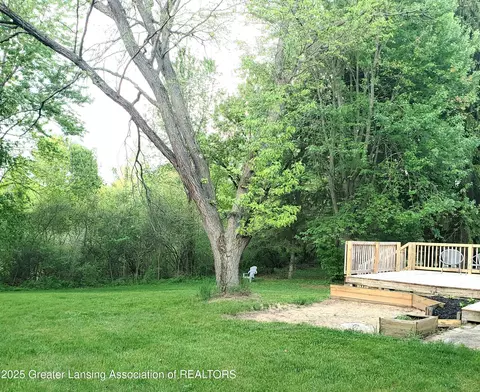 Exterior - 310 Piper Rd, Haslett, MI 48840 photo 8 of 9