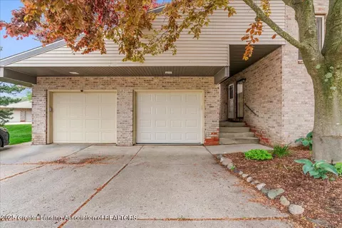 3703 Taos Cir #33, Okemos, MI 48864