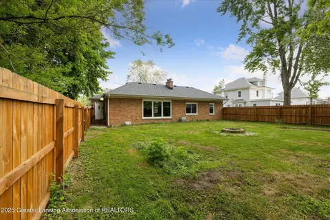 Exterior - 428 E Miller Rd, Lansing, MI 48911 photo 5 of 11