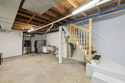 Other - 428 E Miller Rd, Lansing, MI 48911 photo 6 of 10