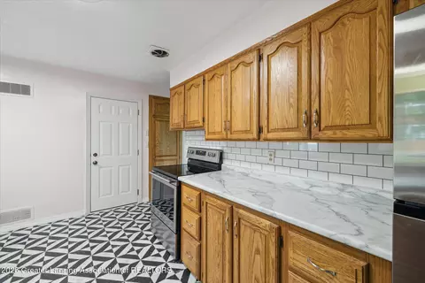 Other - 428 E Miller Rd, Lansing, MI 48911 photo 2 of 10