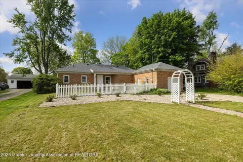 Exterior - 428 E Miller Rd, Lansing, MI 48911 photo 2 of 11