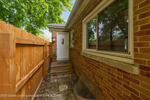 Entry Way - 428 E Miller Rd, Lansing, MI 48911 photo 2 of 2