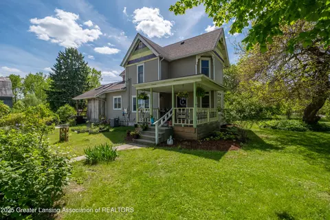 7761 W Herbison Rd, Dewitt, MI 48820