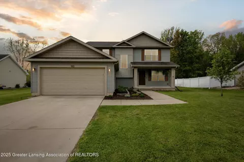 703 Josie Ln, Laingsburg, MI 48848