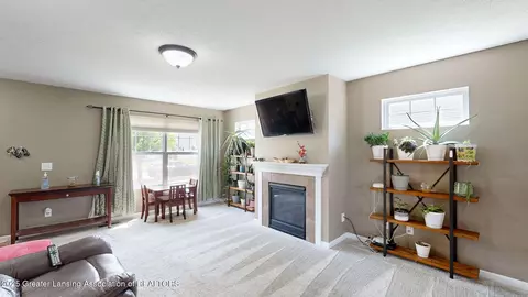 1055 Oakwood Dr, Dewitt, MI 48820 photo 5