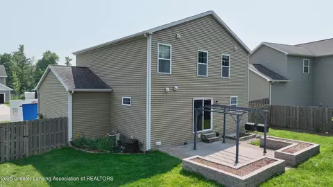 1055 Oakwood Dr, Dewitt, MI 48820 photo 39