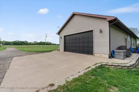 5669 Elm Rd, Olivet, MI 49076 photo 5