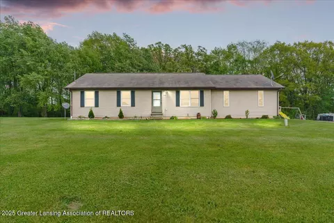 5669 Elm Rd, Olivet, MI 49076