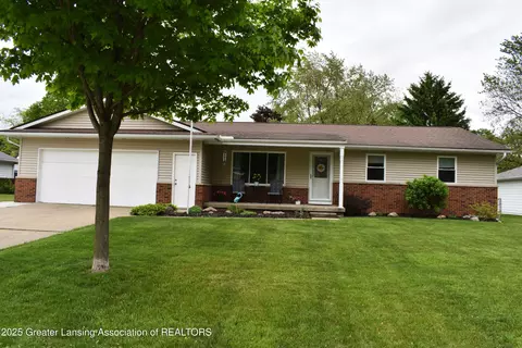 616 Warren Ave, Flushing, MI 48433