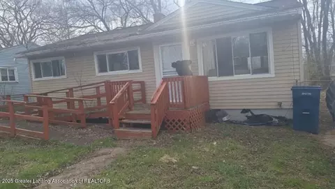7021 Cecil Dr, Flint, MI 48505