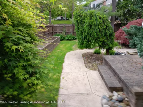 Exterior - 1504 Forest Hills Dr, Okemos, MI 48864 photo 1 of 8